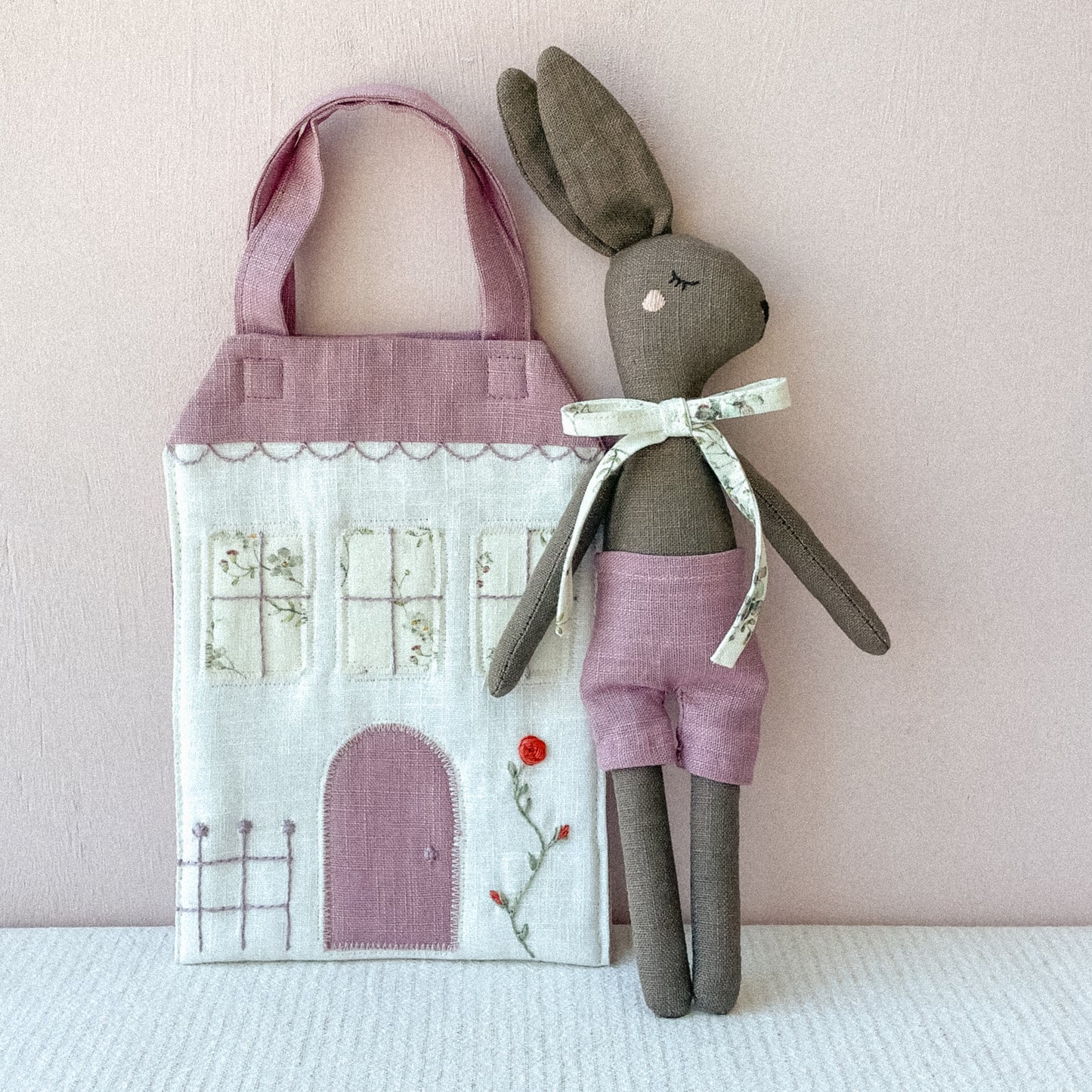 Lily bunny doll & house bag