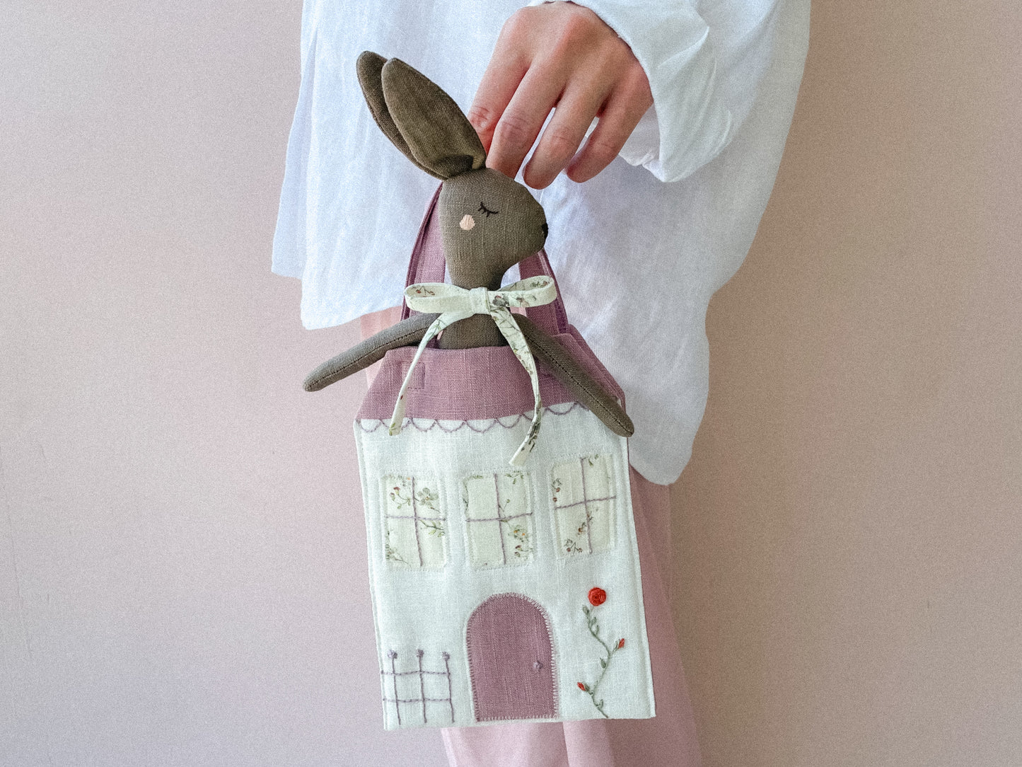 Lily bunny doll & house bag