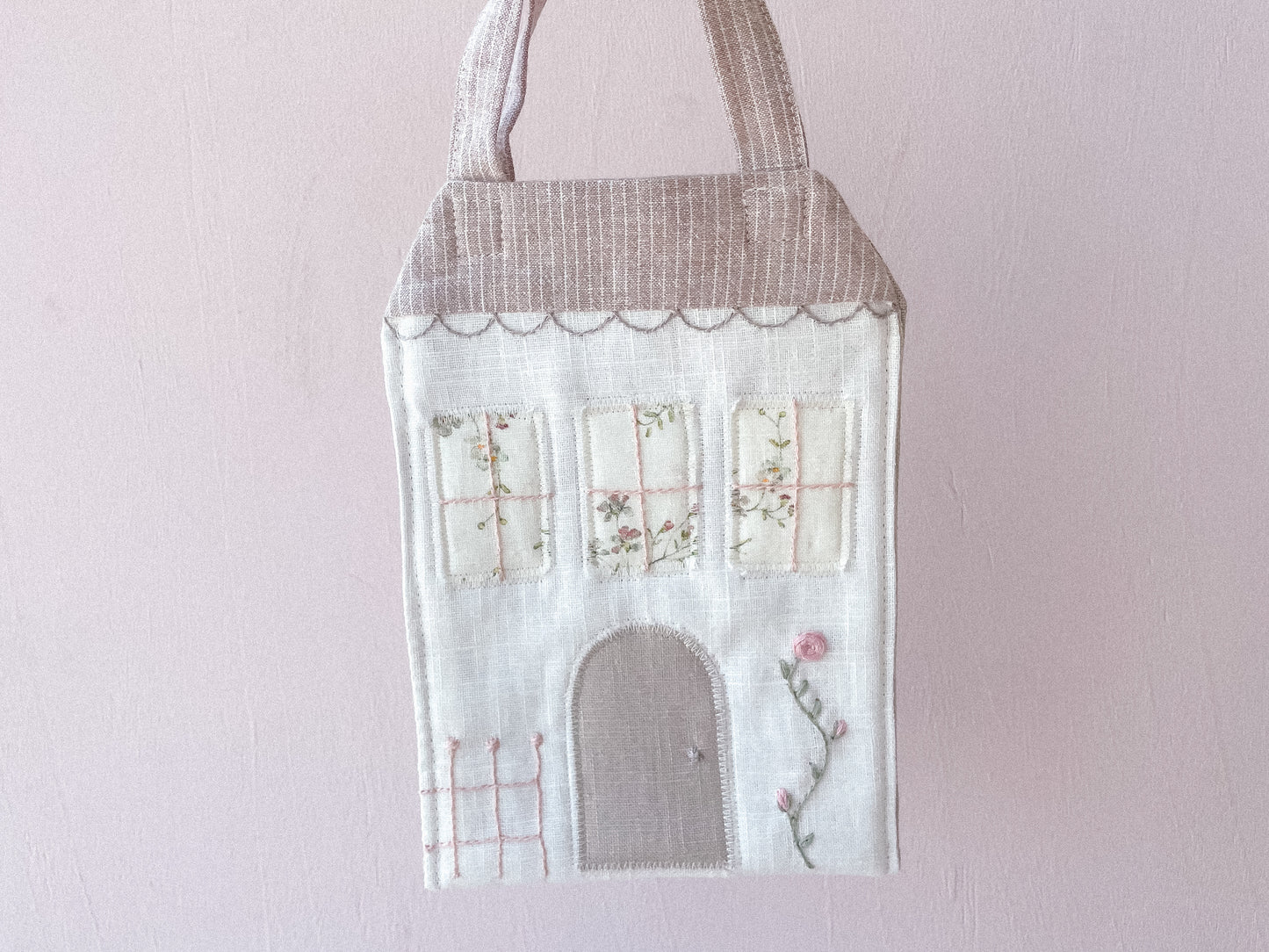 Daisy bunny doll & house bag