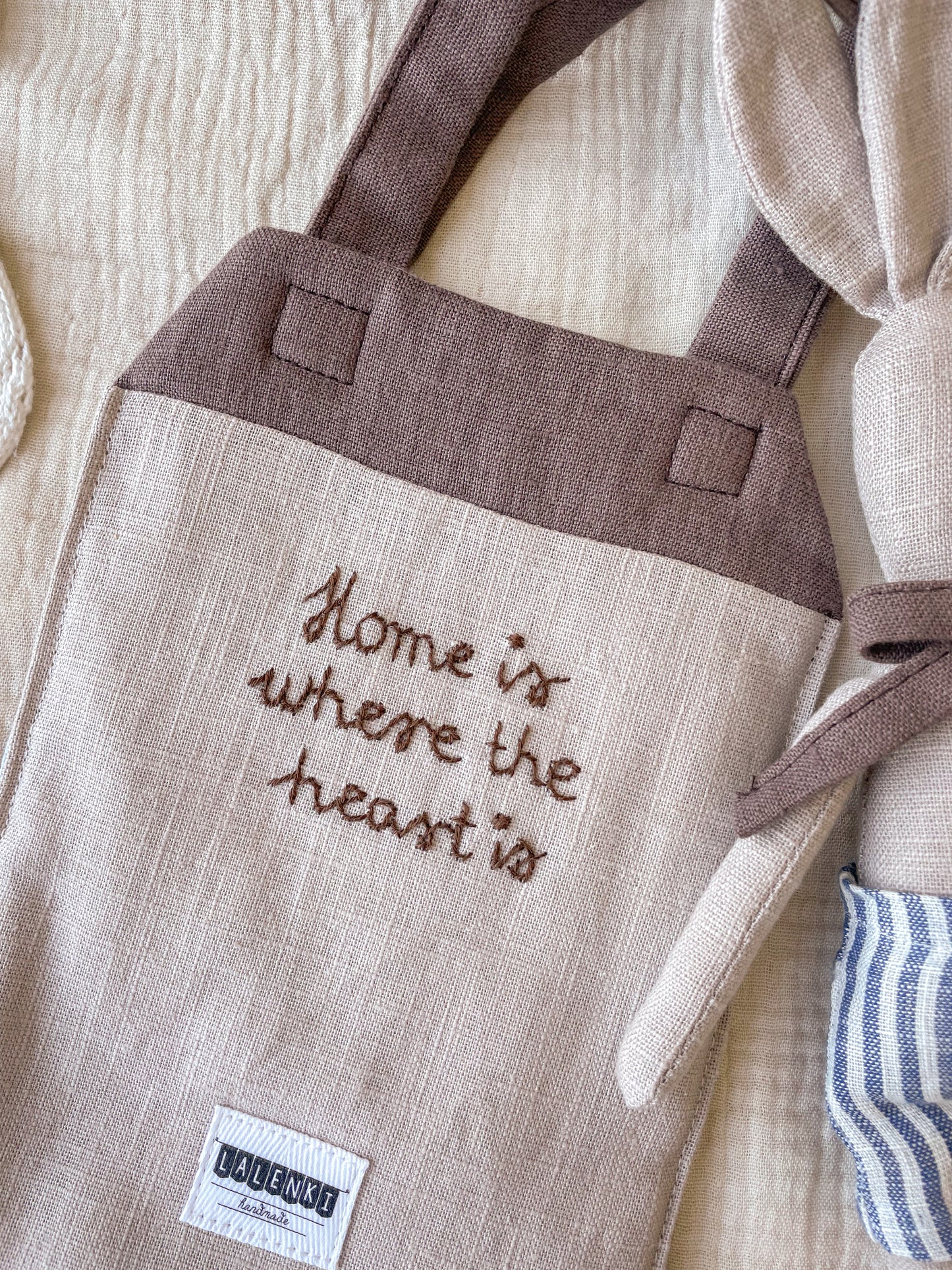 Henry bunny doll & house bag