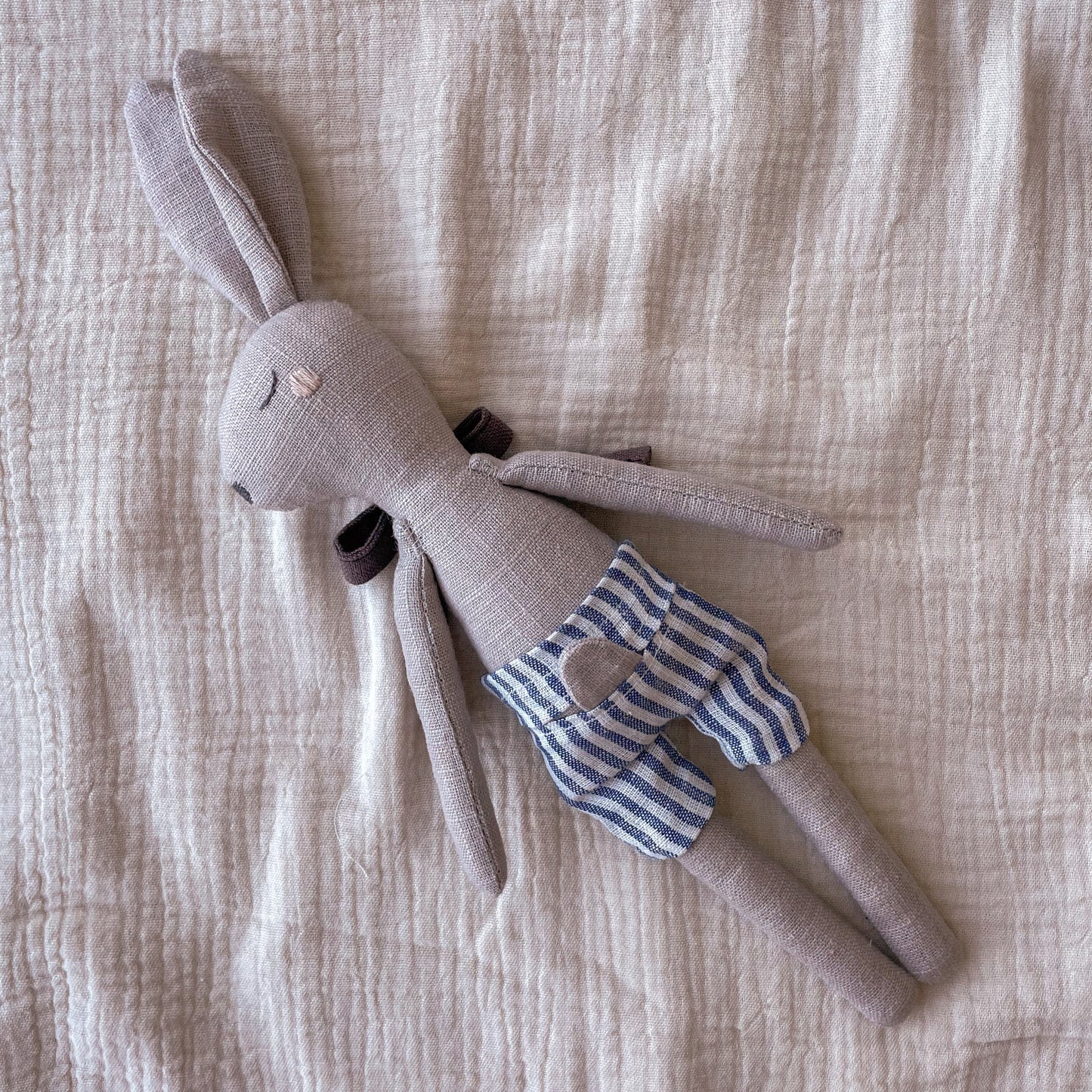 Henry bunny doll & house bag