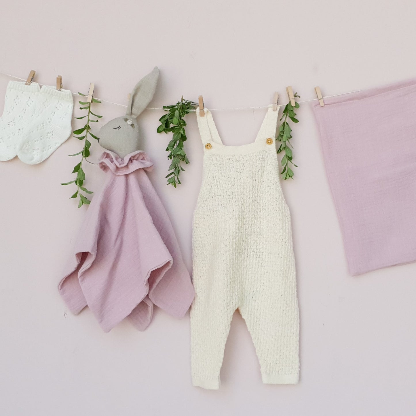 Bunny cotton comforter-dusty pink