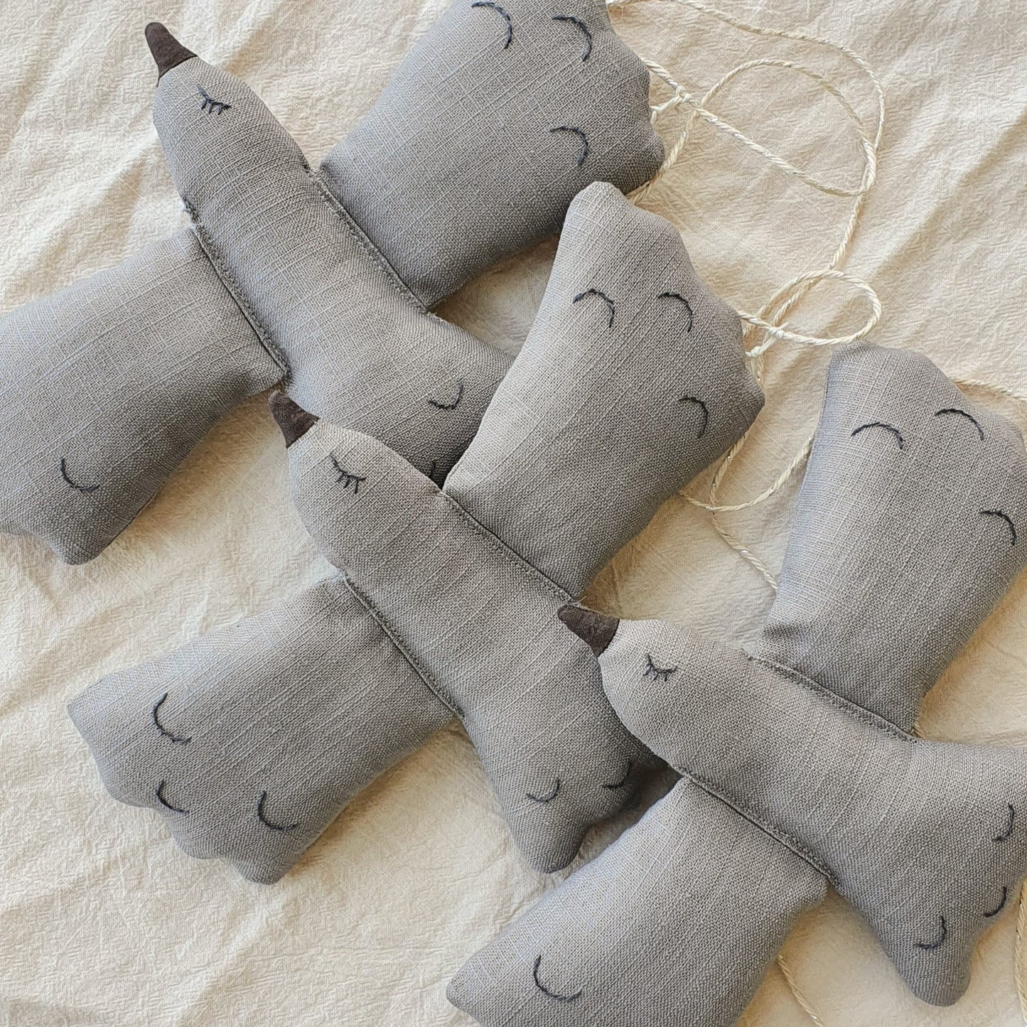 Birds garland-gray