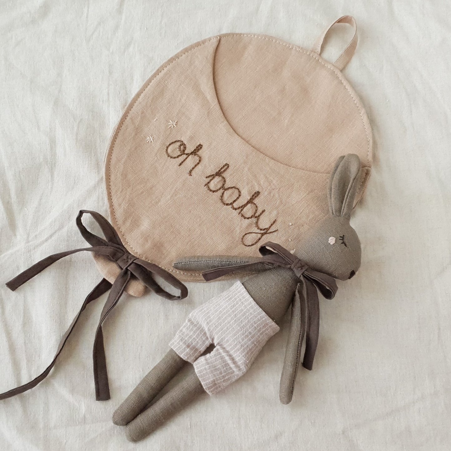 Hazel bunny doll with & balloon pocket- beige